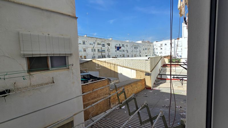 Foto fb2500e0-5a29-4465-9865-d43ebafe81ff. Piso en Aiora Valencia