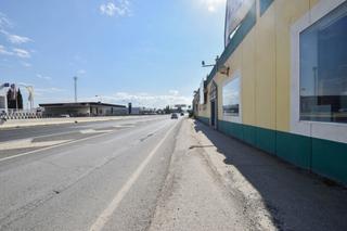Geschäftsraum  Calle mirasierra. Edificio comercial sobre parcela de 2434 m2 con fachada a a92 en