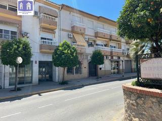 Local Comercial en Avenida VIRGEN NIEVES (HI)