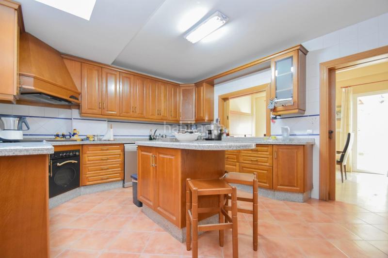 Foto 17af1d29-86c0-4048-840a-84ab7b77d64b. Chalet  en parcela de 742 m2 con piscina en Santa Fe
