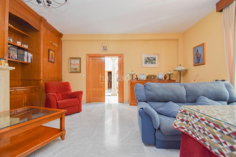 Foto 1aa2453d-3e07-4630-a700-d1548bcb93c1. Chalet  en parcela de 742 m2 con piscina en Santa Fe