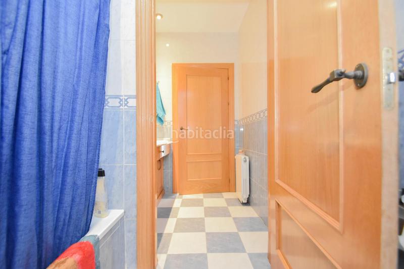 Foto 22a31b5f-9741-402c-851c-1c97e9d537ed. Chalet  en parcela de 742 m2 con piscina en Santa Fe