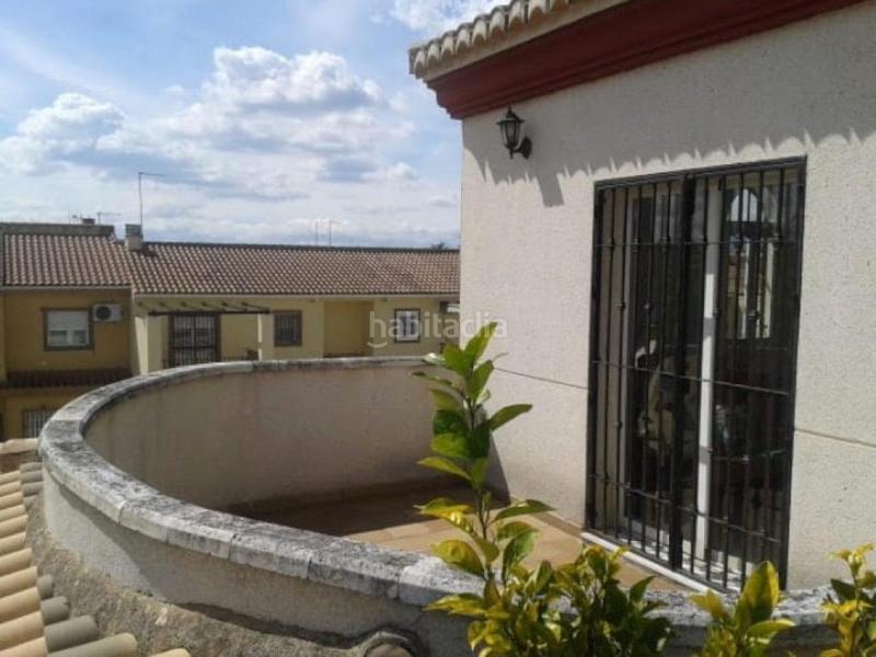 Foto 24500470-af32-45d7-a8b1-3d897f361f55. Chalet  en parcela de 742 m2 con piscina en Santa Fe