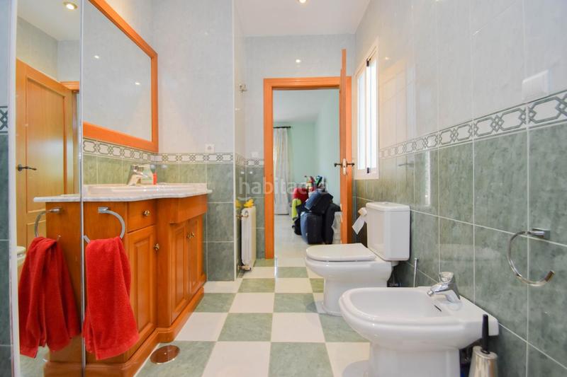 Foto 2984227c-8622-4b09-b7a5-5e9b5b89db14. Chalet  en parcela de 742 m2 con piscina en Santa Fe