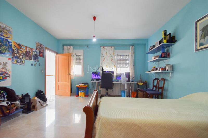 Foto 89280a19-28ba-4c3c-aeb1-16098f243747. Chalet  en parcela de 742 m2 con piscina en Santa Fe