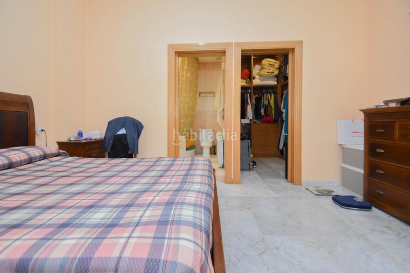 Foto c5e2c9fb-ebee-4574-b38b-5d1888ee0c25. Chalet  en parcela de 742 m2 con piscina en Santa Fe