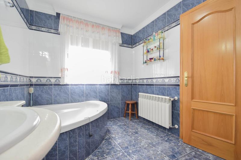 Foto cb9fade2-d73c-4756-81f1-f04dece9c76f. Xalet amb calefacció piscina a Fuente Vaqueros