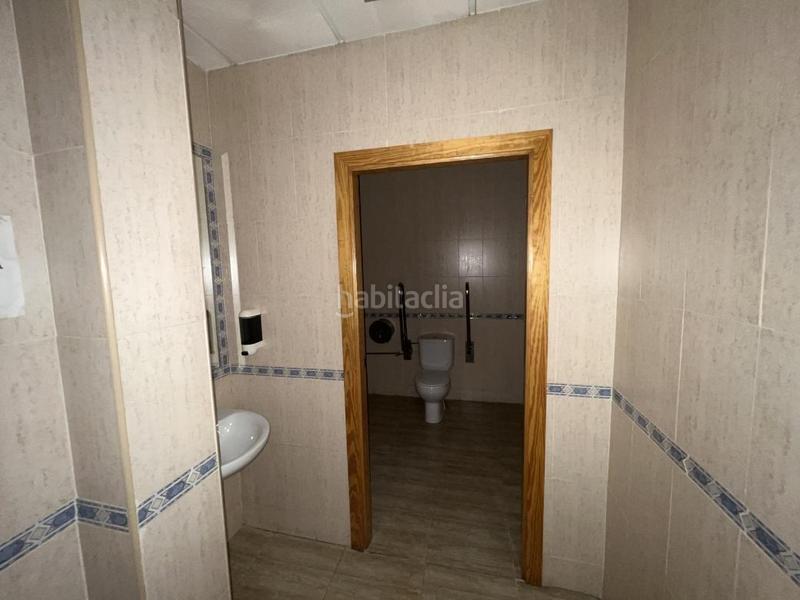 Foto e4699049-23e0-4377-8989-a24d45d2658d. Alquiler local comercial local en venta o alquiler en Granada