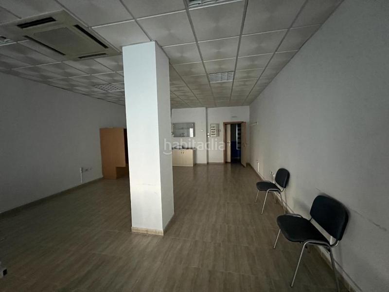 Foto 7cbd5b1b-9b34-49f7-af49-ed4b071469ec. Lloguer local comercial a Angustias - Chana - Encina Granada