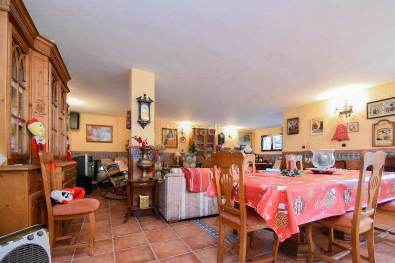 Foto 23344e80-5a52-4efa-9b92-86d2d1c1e24d. Chalet excepcional chalet independiente con piscina privada en Maracena