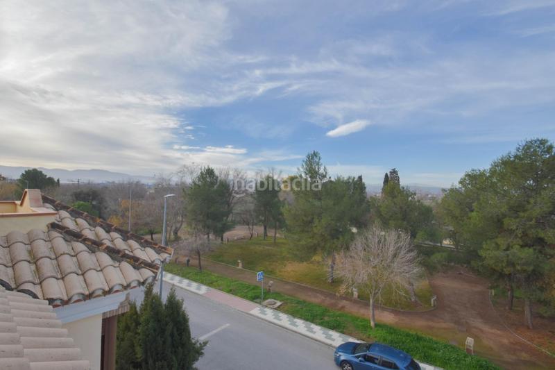 Foto 28dd0e15-4f32-4b2c-ae87-8e7be2c125dc. Chalet excepcional chalet independiente con piscina privada en Maracena