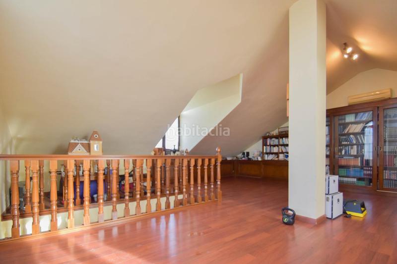 Foto 89028e6e-30c4-4680-9685-f3ce5f35be1d. Chalet excepcional chalet independiente con piscina privada en Maracena