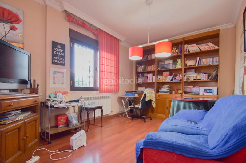 Foto b78dbb16-f4d2-4e2b-94b4-2e695db186c3. Chalet excepcional chalet independiente con piscina privada en Maracena