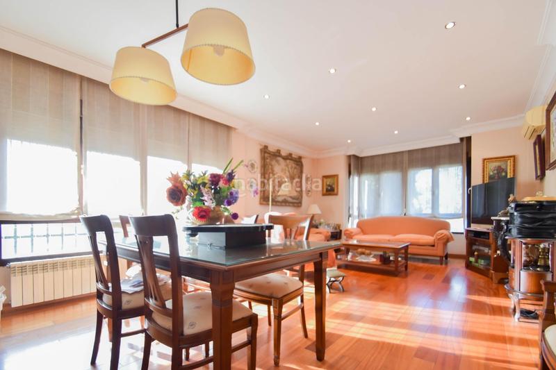 Foto befaa2a7-388b-4c0a-9017-3cd7c46221d9. Chalet excepcional chalet independiente con piscina privada en Maracena