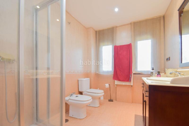 Foto d1e92413-c5c9-4e56-b19c-e821e323140b. Chalet excepcional chalet independiente con piscina privada en Maracena