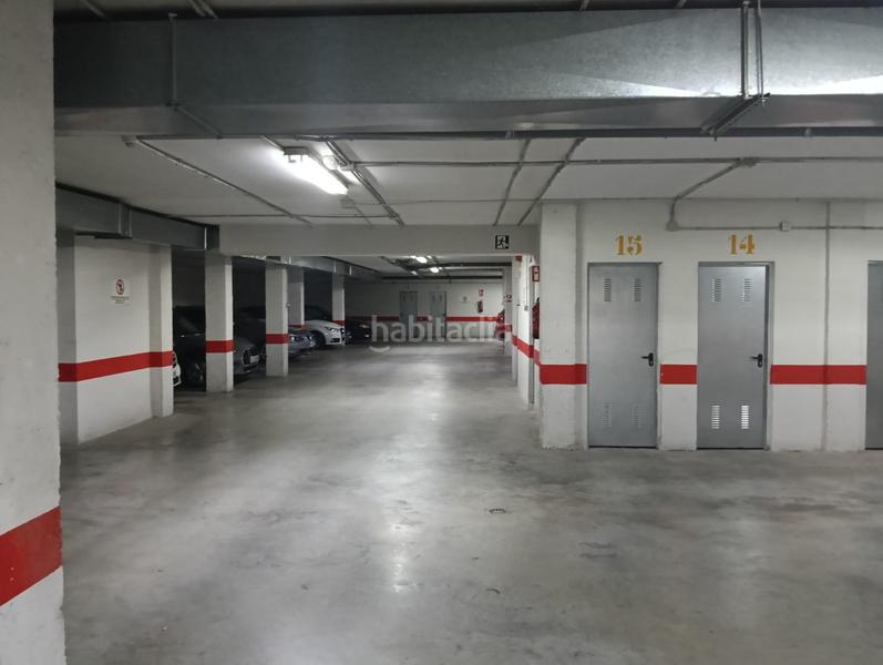 Foto 741240ee-c7aa-482d-803e-89829904d59b. Aparcament cotxe a Santa Fe