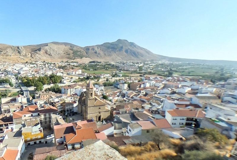 Foto de82675b-0a73-487f-a12f-08c1be35e524. Casa adossada a Loja