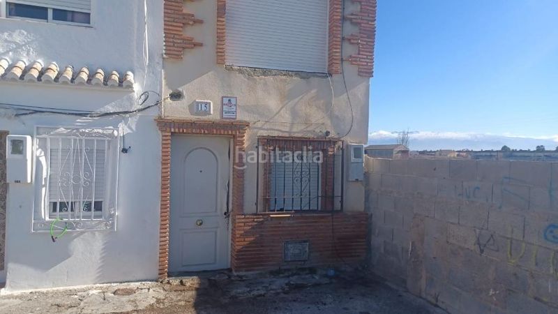 Foto da11a727-8d0a-46cb-ab08-d2b3a0342414. Reihenhaus in Fuente Vaqueros