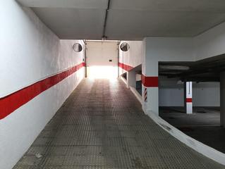 Aparcament cotxe  Cl juan de la cosa 1 es:1 pl:-1 pt:14 18320 santa. Inversión segura de 11 plazas de garaje en zona av. hispanidad d