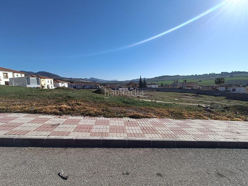 Foto f524f03e-b35a-4610-a40e-33b3d2348667. Terreny residencial a Íllora