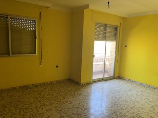 Pis  Calle hernan cortes. Piso a la venta en huetor tajar granada