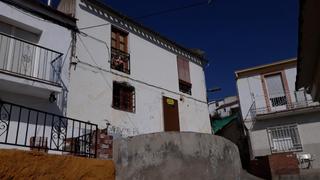 Mas à Pinos Puente. Casa a reformar integralmente en pinos puente