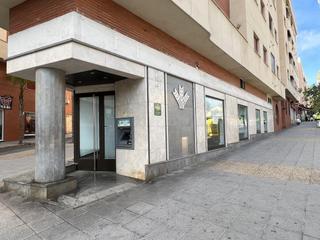 Local Comercial en Calle FISCAL LUIS PORTERO