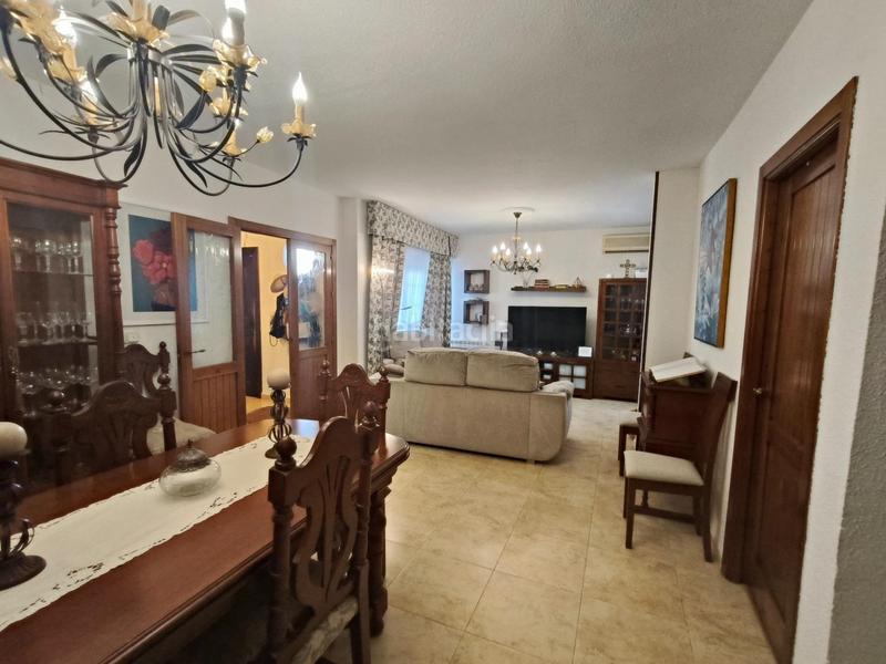 Foto 67ee6a63-952a-4177-977e-3b4ff7a02aeb. Casa bonita casa en venta en Atarfe