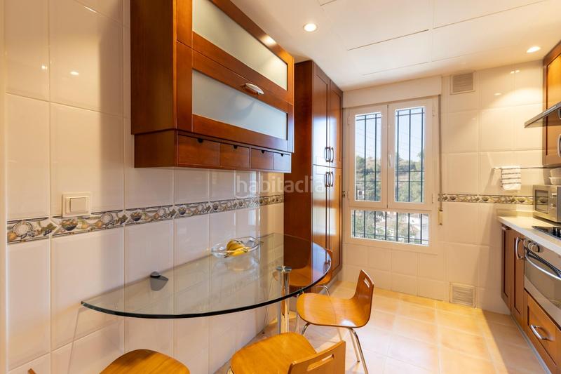 Foto f30c1331-c830-4f8b-8fe7-c46e2ceed631. Casa  de 4 dormitorios en el mirador de rolando! en Granada