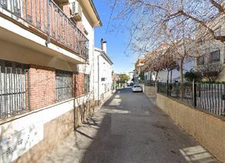 Flat in Barrio de la Vega. Venta de inmueble sin posesion ocupado en el barrio de la vega