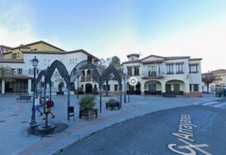 Pis a Barrio de la Vega. Venta de inmueble sin posesion ocupado en el barrio de la vega