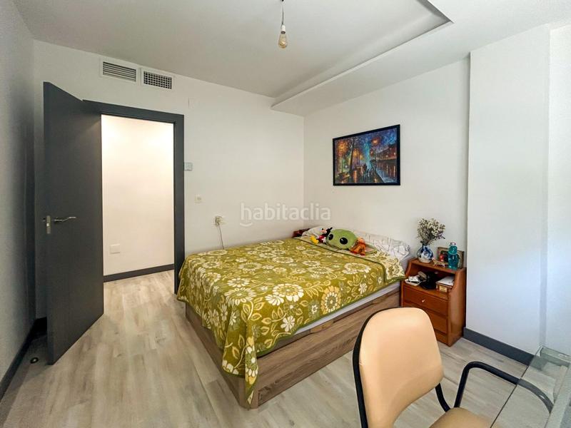 Foto e7b953a5-40a4-40a1-a615-60236af5ef39. Appartement avec parking dans Camino de Ronda Granada