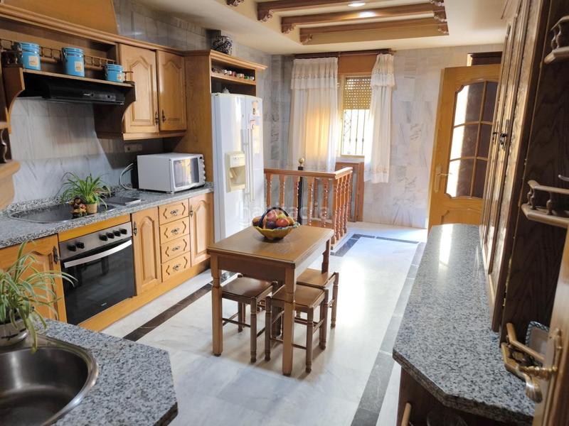 Foto f56b3ba7-4d44-4f5c-bc10-cc44828cf40a. House with heating parking pool in Maracena