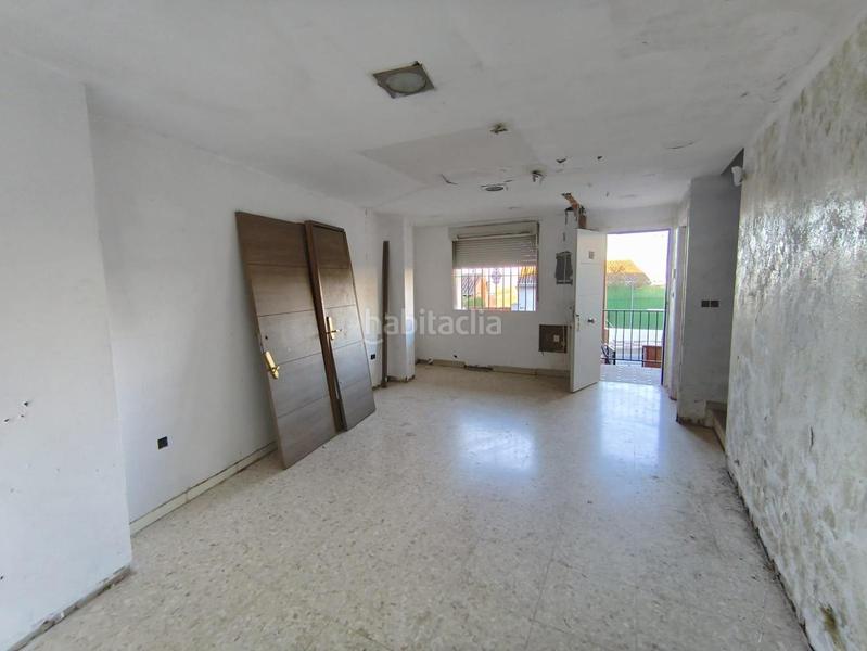 Foto 16183f1d-1754-474b-a0ec-913b52922df1. Casa adossada amb aparcament a Güevéjar