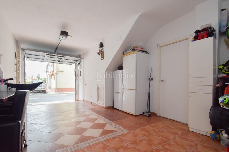 Foto 44078b38-346f-4fa1-a378-5119d8635658. Casa amb aparcament a Maracena