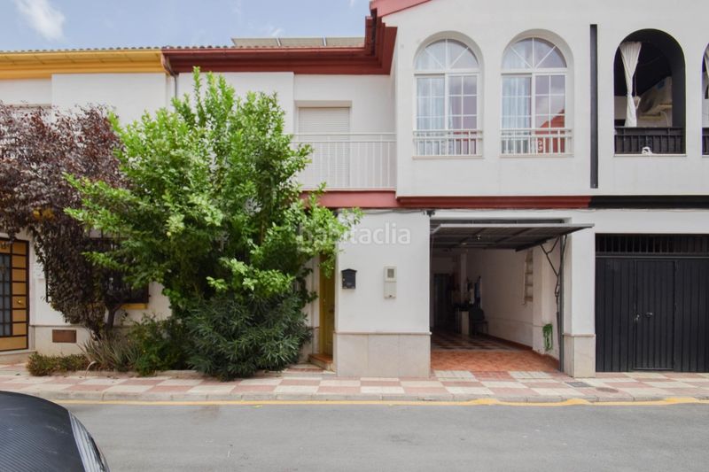 Foto cf6e2ced-935c-43fc-976d-4e1fc3e91030. Casa amb aparcament a Maracena
