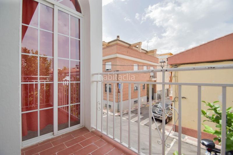 Foto e27a6df1-00dc-4333-b0d4-e2d022828514. Casa amb aparcament a Maracena