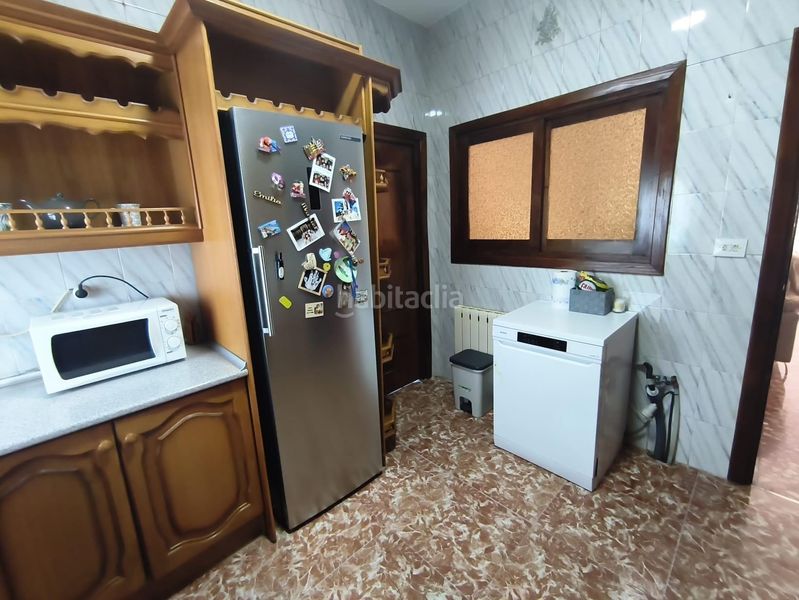 Foto f58d87fd-ec5d-420b-822e-d15eeade2859. Chalet casa de 428 m2 en Deifontes