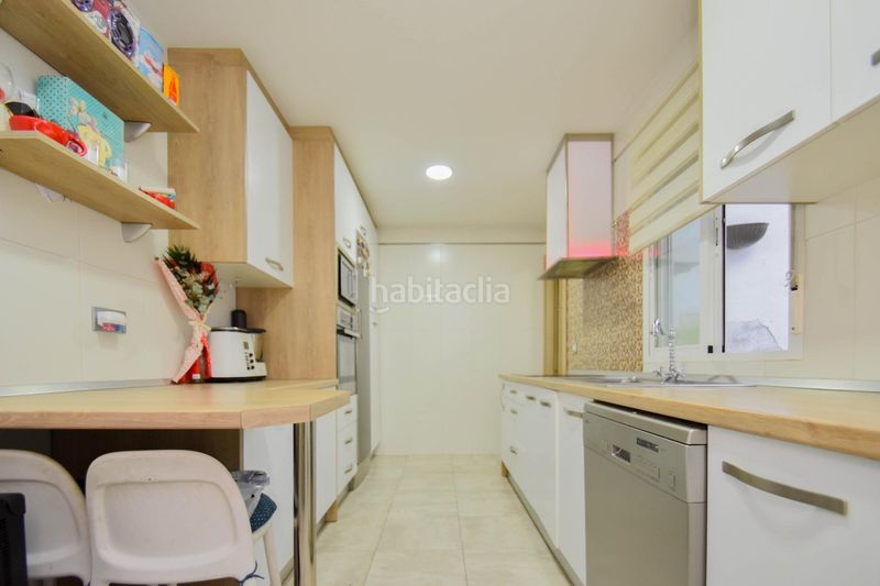 Foto 1038ec95-c084-4c0e-960b-9aaac0d23602. Casa a Avda. De los Ogíjares Armilla