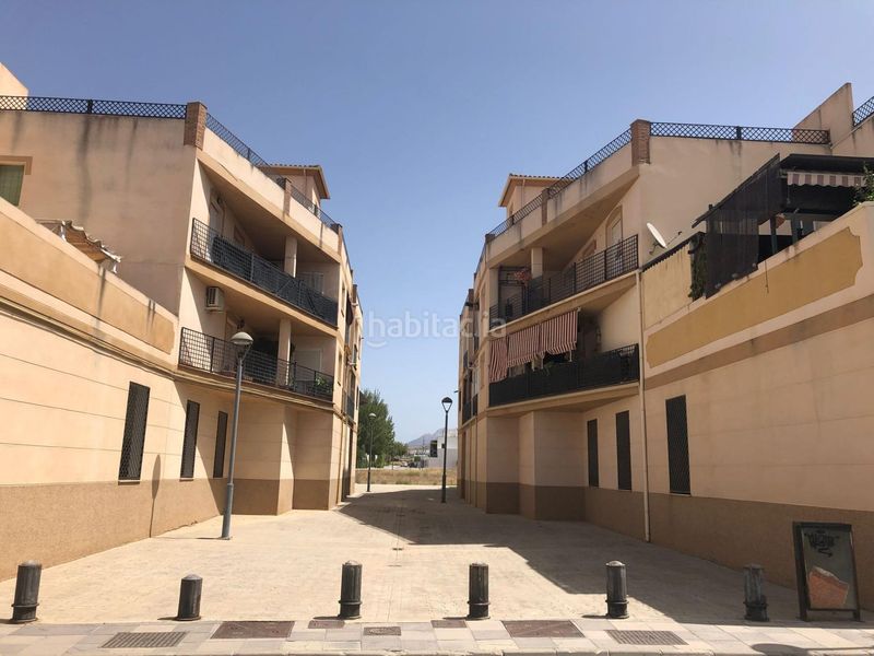 Foto c70dcdb2-ad91-4275-add9-d6aec4c33177. Pis amb aparcament a Atarfe