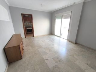 Pis  Cala, de. Piso en el centro de almuñecar