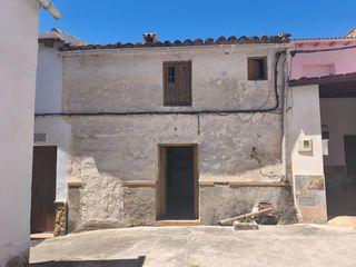 Casa  Calle cerrillo. Casa de pueblo para rehabilitar en frailes jaén