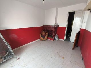 Semi detached house in Lanjarón. Casa de pueblo con terraza en el corazón de lanjarón. vive el en
