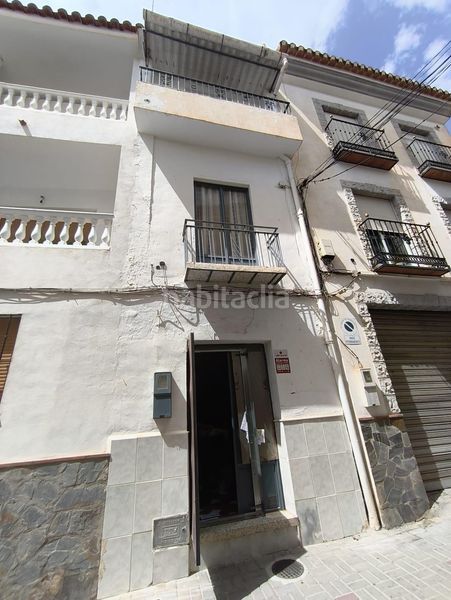 Foto 146847b7-ff95-4b8a-8979-90cc0a7c9eb4. Casa adossada a Lanjarón