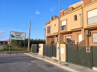 Maison jumelée  Calle legazpi. Casa unifamiliar a la venta en santa fe granada