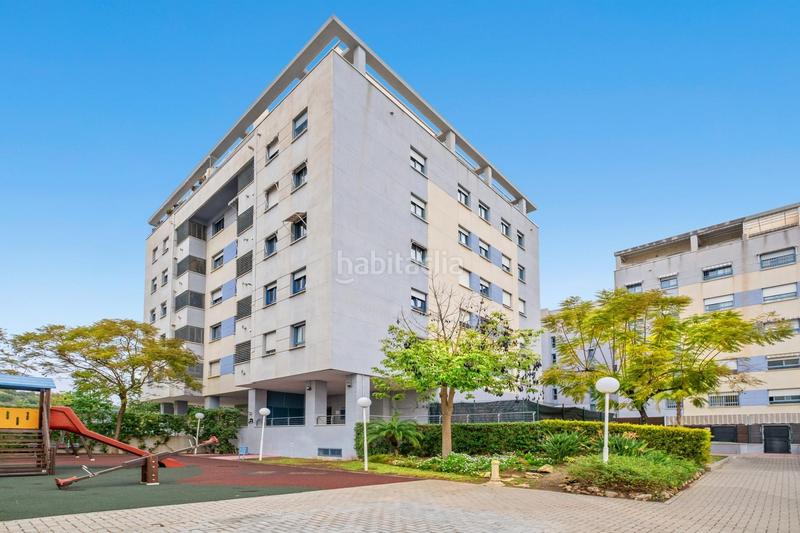 Foto 876a3e67-3b4a-43c2-b899-32823d873887. Flat with parking pool in El Consul - Ciudad Universitaria - El Romeral Málaga