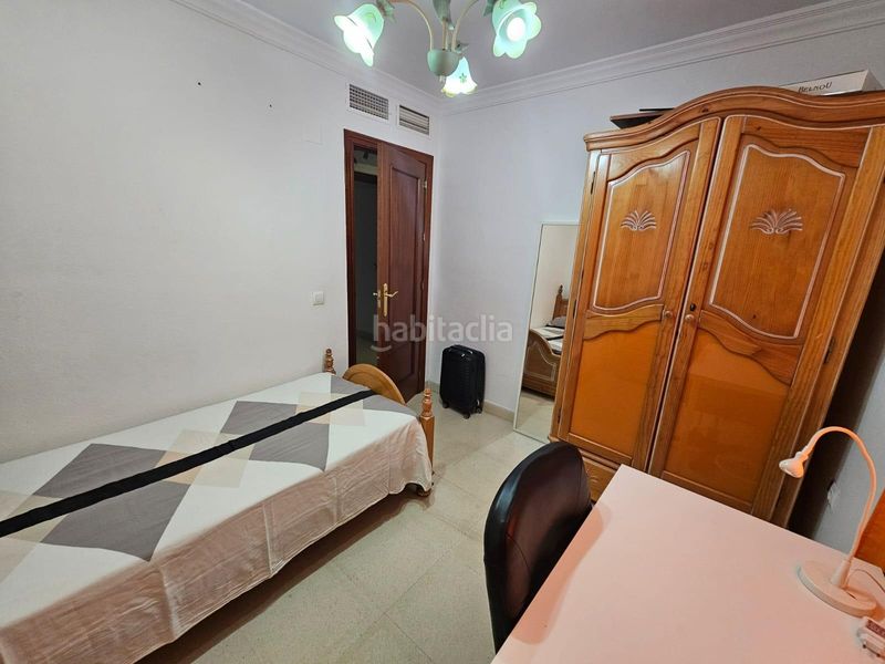 Foto ed8d845e-b010-4cad-a9e4-ff9302849400. Lloguer pis amb piscina a El Consul - Ciudad Universitaria - El Romeral Málaga