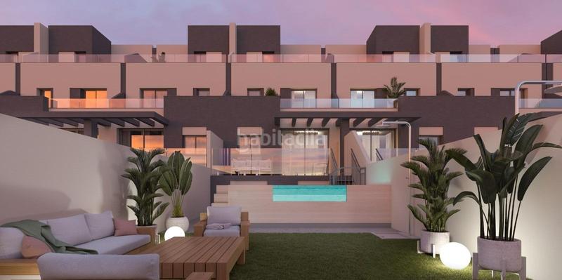 Foto ecf78b17-f0b7-4377-85a0-daf403edf0b0. Casa adosada exclusivo adosado en Urbanización Santa Rosa, a solo 300 m de la playa en Torrox