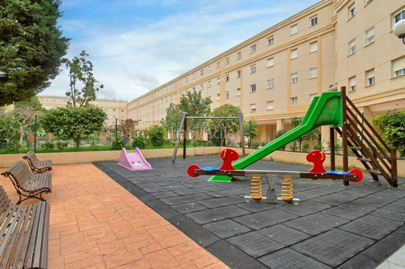 Foto 165850b8-6242-4259-8f6d-2ec621b182b3. Affitto appartamento con piscina in El Consul - Ciudad Universitaria - El Romeral Málaga