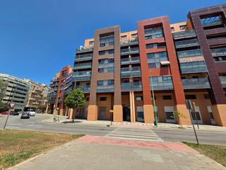 Lloguer Pis  Avenida de jorge luis borges. Piso de alquiler en teatinos